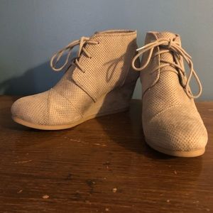 SOLD- Tan suede wedge booties